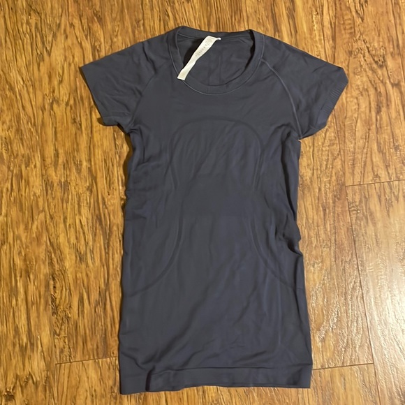 lululemon athletica Tops - Lululemon swiftly tech t shirt